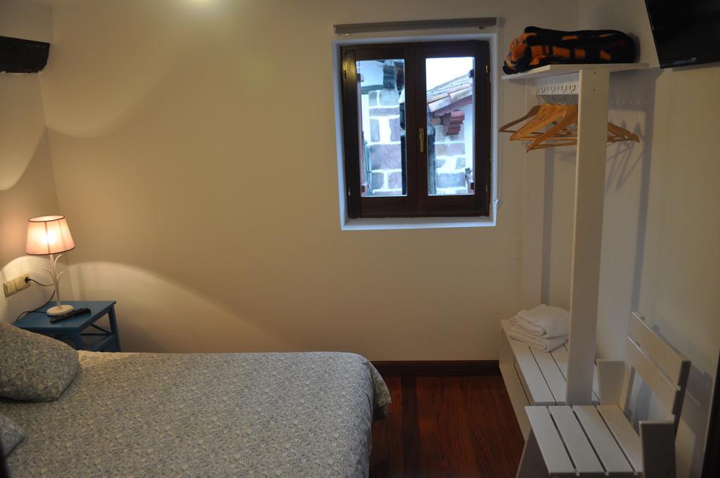 Hostal Auzoa Bera  Quarto foto
